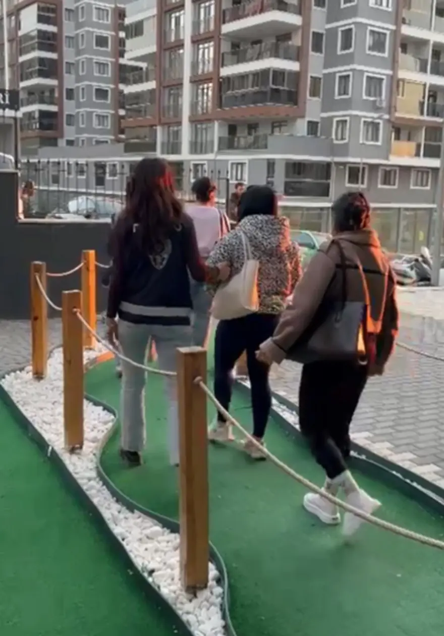 Masaj salonlarına fuhuş baskını. Gizli bölmeler ve denetimler karşı zil sistemi ortaya çıktı  5