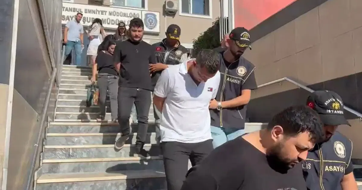 Masöz ilanıyla kandırdılar. Kredi çekip kadınları fuhşa zorladılar