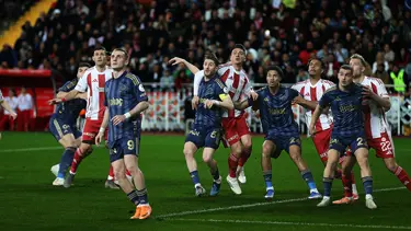 Fenerbahçe, Antalya'da iki puan bıraktı