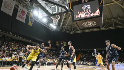 Türk Telekom, Mersin'i 14 farkla geçti