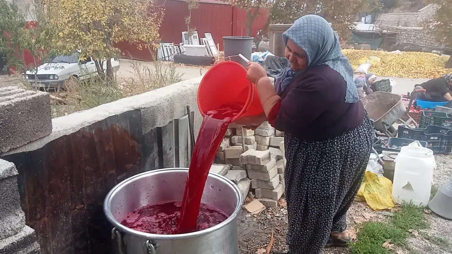 Kanser hücrelerinin büyümesini engelliyor. Antioksidan zengini besin saatlerce kaynatılıyor