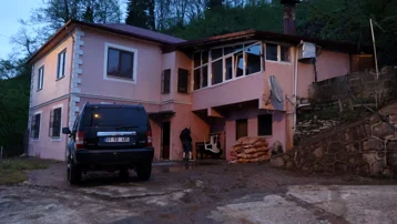 Hastanede işler uzayınca oğlunda kalmaya karar verdi, faciadan kurtuldu