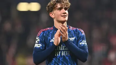 15 yaşında Şampiyonlar Ligi tarihine geçti