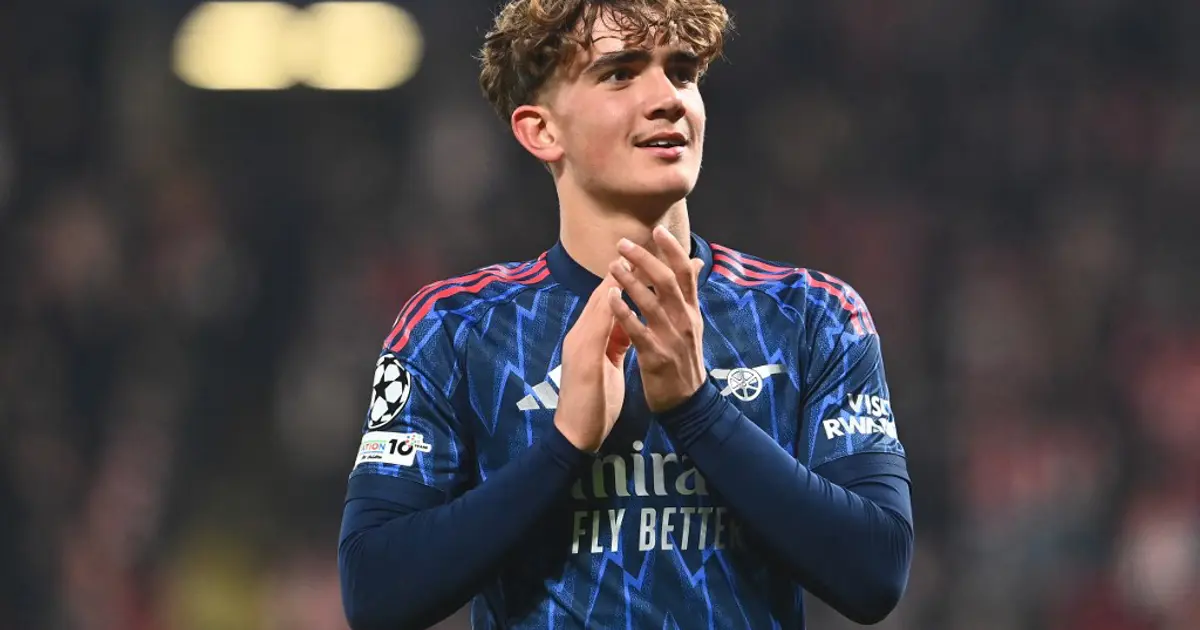 15 yaşında Şampiyonlar Ligi tarihine geçti