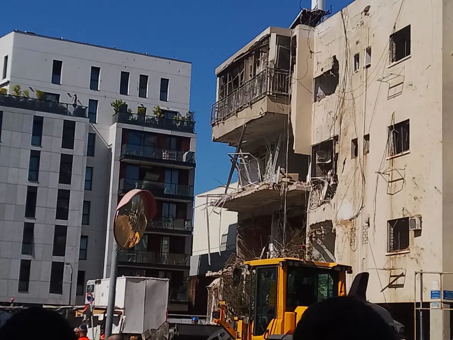 İran Savaşı'nda 25. gün. 