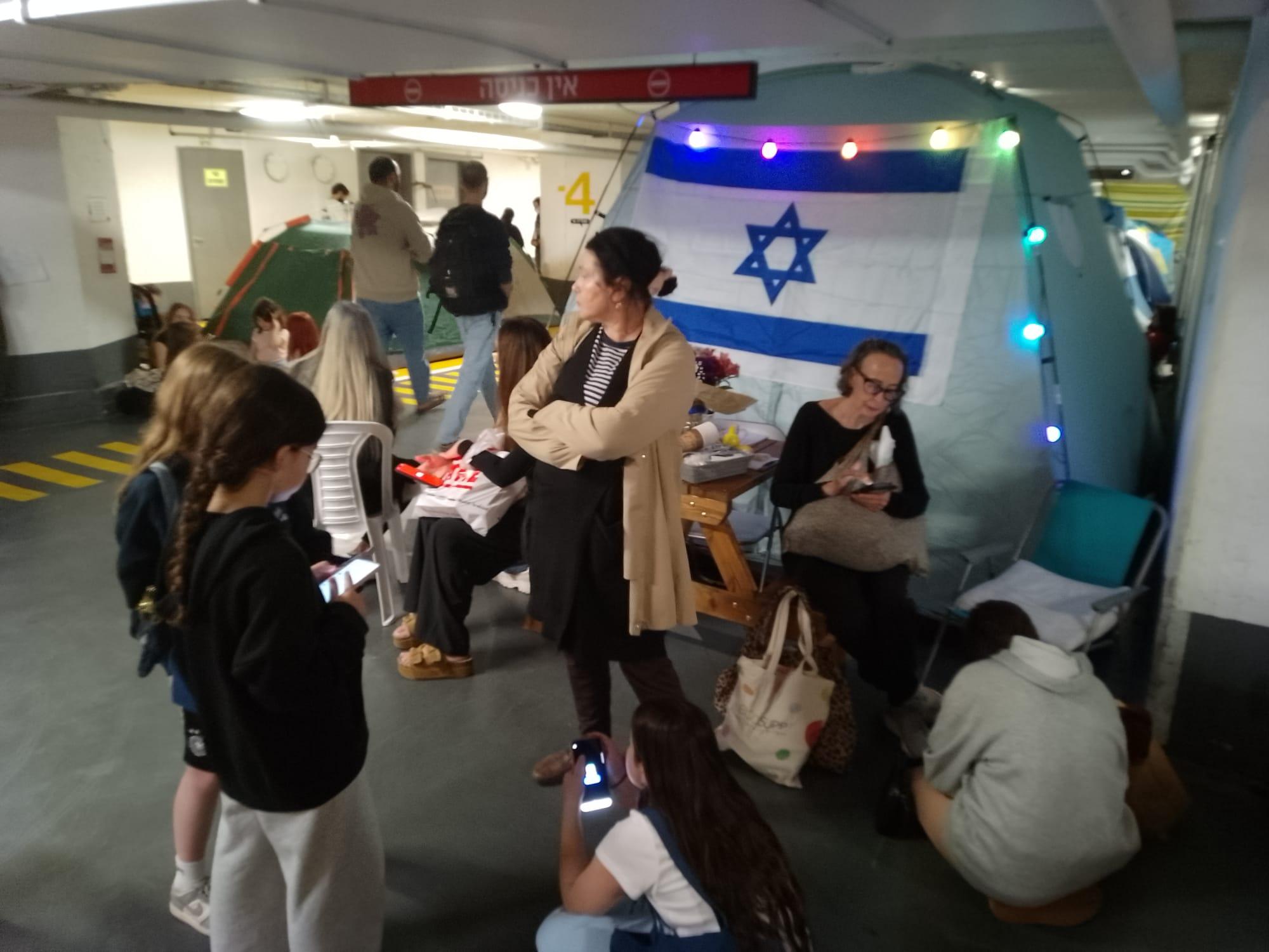 NTV ekibi Tel Aviv'in en büyük sığınağını görüntüledi 7