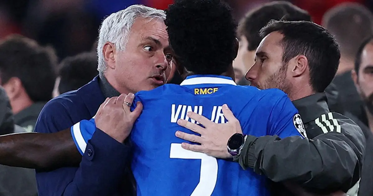 Jose Mourinho, ırkçılık krizini yeniden tetikledi. "Eğer doğruysa benim için biter"