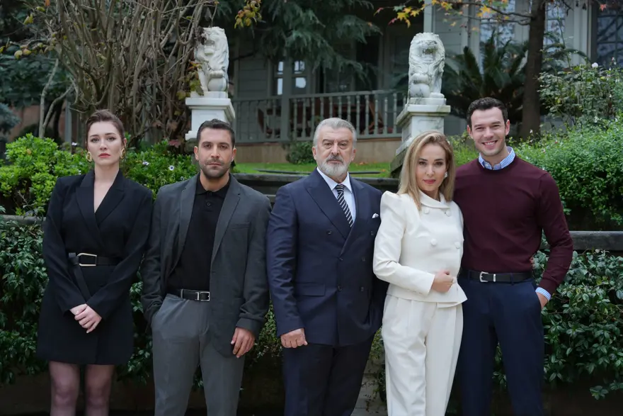 "NİLÜFER'İN HAYATI DUYGUSAL BOŞLUKLARLA DOLU" 4