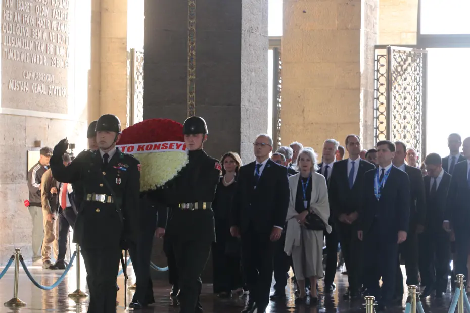 NATO heyeti Anıtkabir'e ziyaret etti
