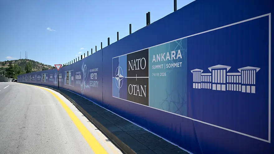Darphane'den sürpriz. NATO Zirvesi'ne özel para basıldı 2 Darphane'den sürpriz. NATO Zirvesi'ne özel para basıldı 2