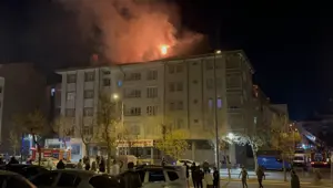 Nevşehir’de 4 katlı binada yangın