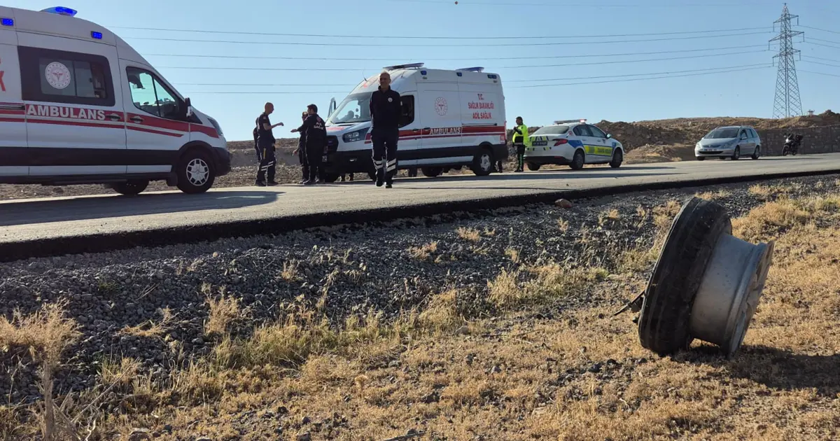 Niğde'de otomobil şarampole yuvarlandı: 2 ölü,1 yaralı