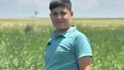 Niğde’de traktörün altında kalan çocuk, hayatını kaybetti
