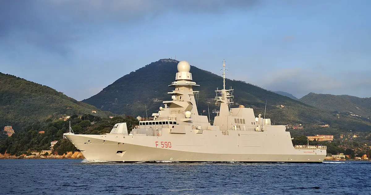 Yunanistan İtalya'dan 2 fırkateyn alacak
