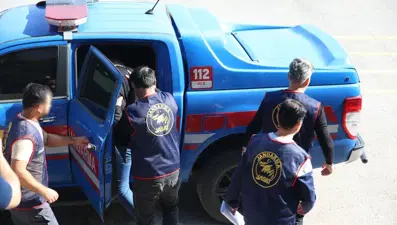 Hakkari'de kesinleşmiş hapis cezası bulunan 4 kişi yakalandı