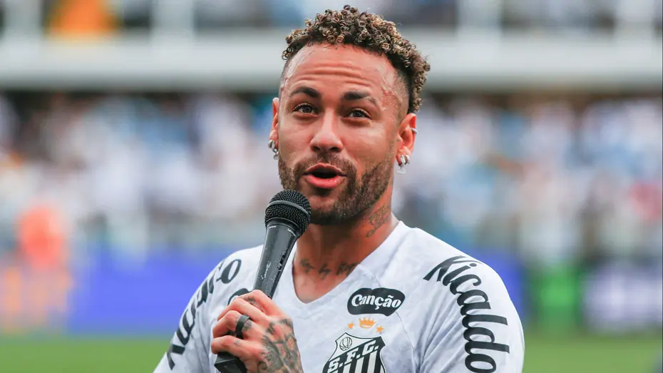 Fenerbahçe ile anılmıştı, Neymar sözleşmeye imzayı attı