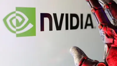 Trump, Çin'e uyguladığı çip ambargosunu esnetiyor