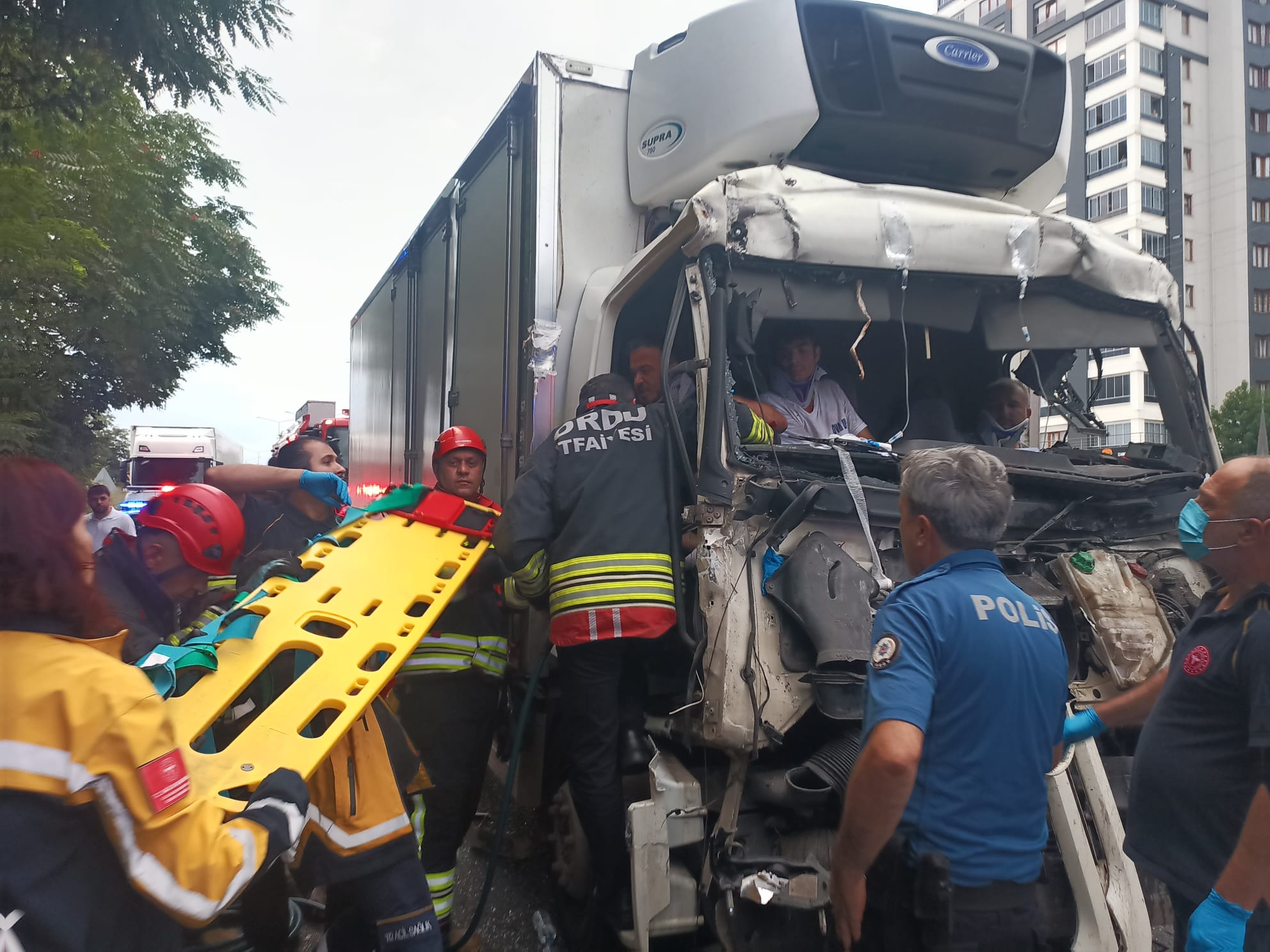 Ordu'da kamyon zincirleme kazaya neden oldu: 4 yaralı