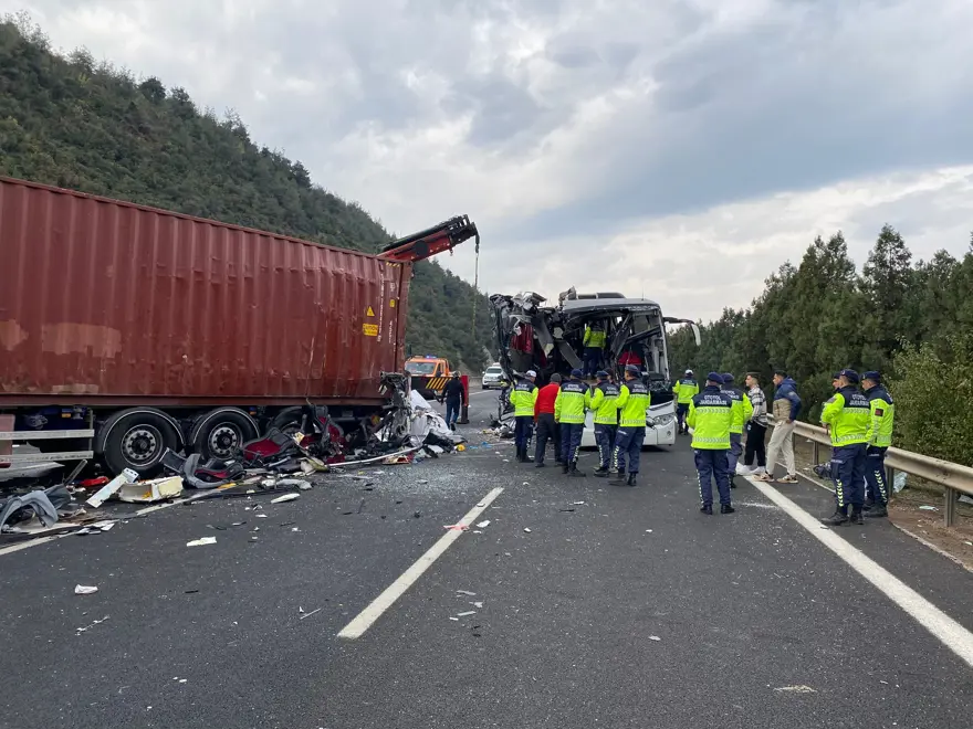 TIR ŞOFÖRÜ GÖZALTINDA 2