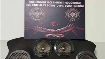 Otomobilin camını kırıp teyp ve ses sistemi çalan 2 şüpheli yakalandı