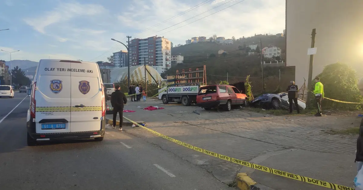 Babaanne ve torunlarına otomobil çarptı