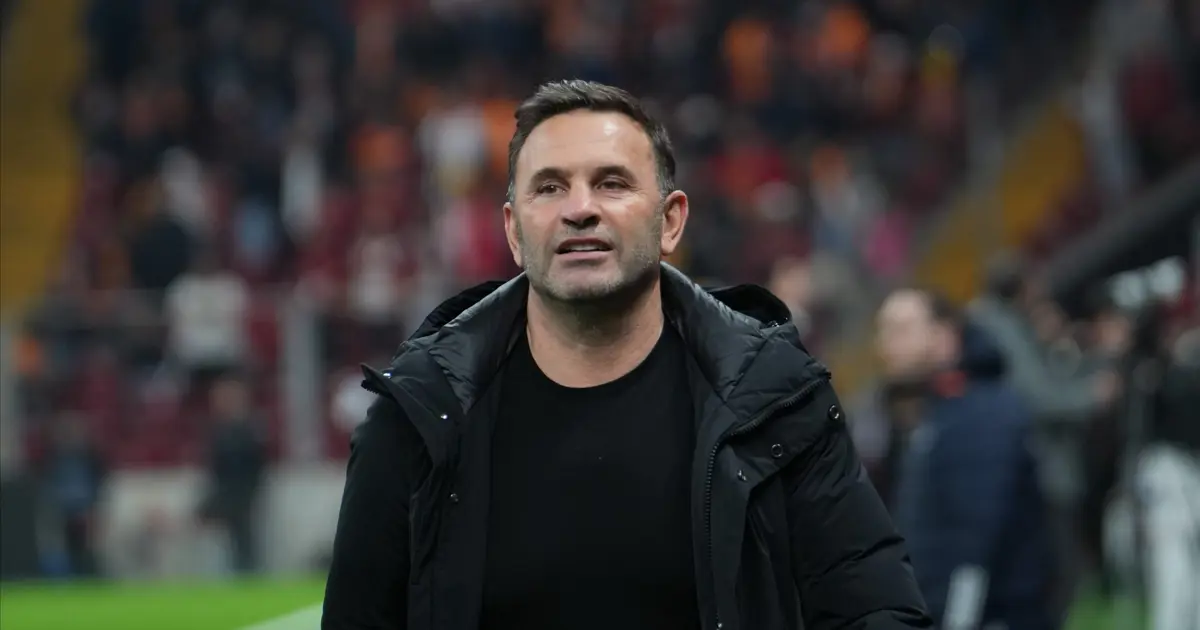Galatasaray'da Okan Buruk, maça damga vuran pozisyonu "Doğal konumda" diyerek açıkladı