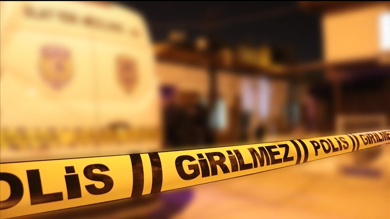 İstanbul'da vahşet! Çocuklarının gözü önünde eşini öldürdü