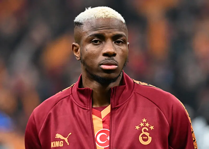 Milli takımları hocasından Osimhen itirafı, "Bu durumda sahaya çıkmayı giriş edecek çeşitlilik dahaaz iştirakçi var" 2