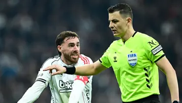 Beşiktaş cephesi, Galatasaray derbisinden sonra hakem Ozan Ergün'e çıkıştı. "İnanılmaz, anlam veremiyorum"