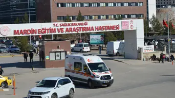 Aracında başından vurulmuş şekilde bulundu