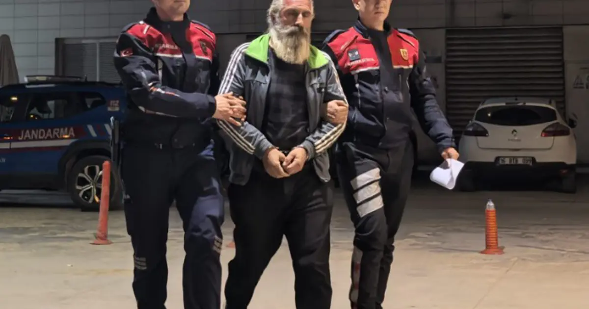 Pazara kurduğu baharat tezgahında uyuşturucu satan kişi tutuklandı