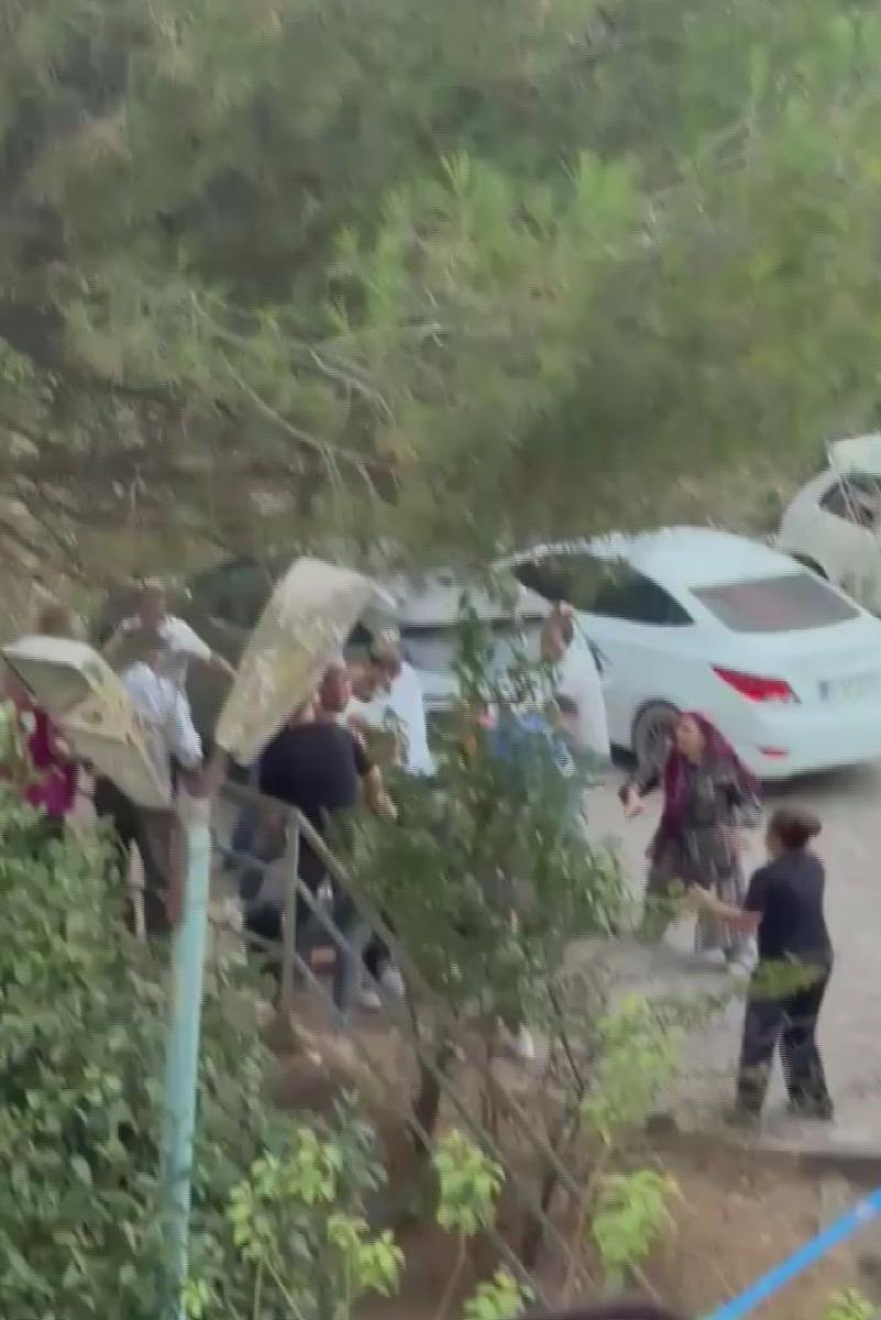 Pendik'te köpek havlaması kavgası