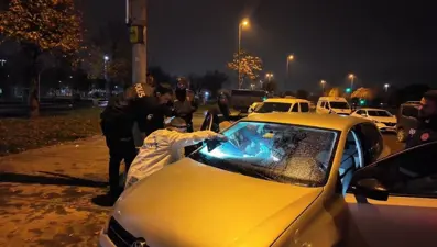 Park halindeki araçtan ceset çıktı