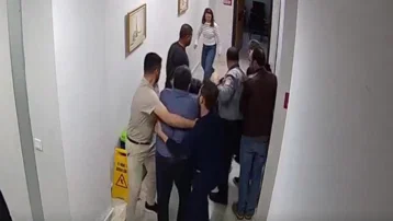 Skandallarla anılan hastanede müdür açığa alındı, güvenlik görevlisi soruşturuluyor