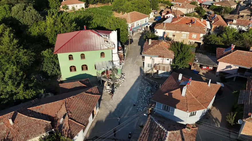 Sındırgı Fayı deprem üretmeye başladı 1