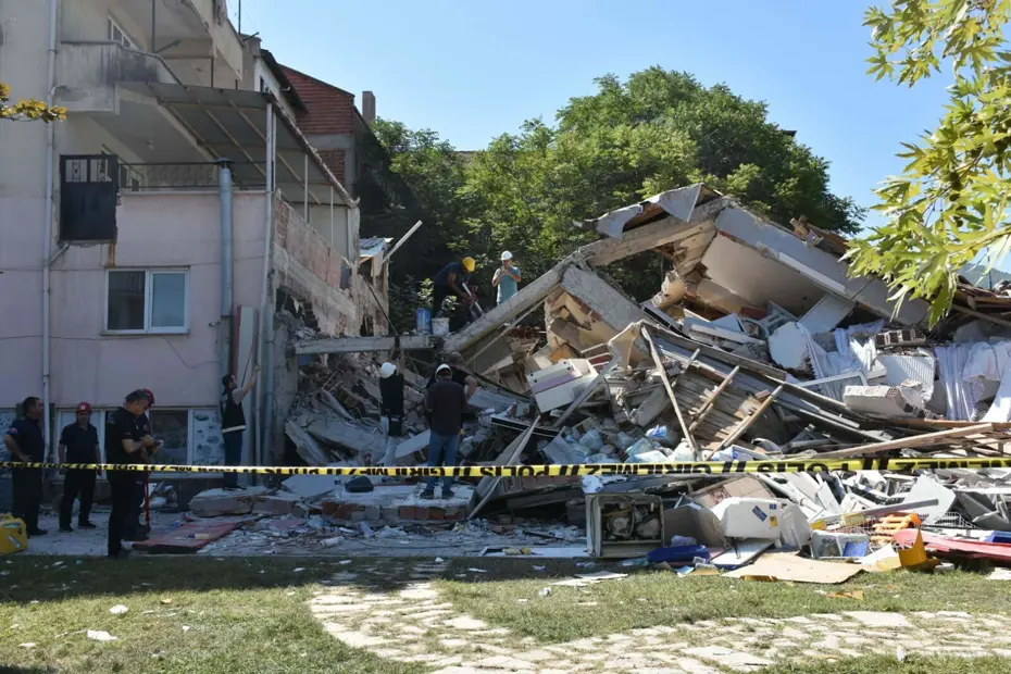 Sındırgı Fayı deprem üretmeye başladı