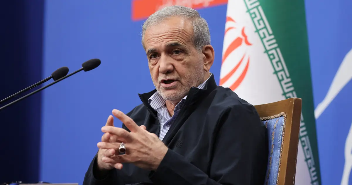 İran'da kriz. Devlet televizyonu Pezeşkiyan'ın program yayınını kesti