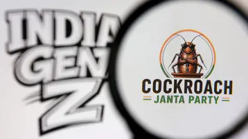"Hamamböceği Partisi" eylemlerine devam ediyor. Hindistan'da sınav yolsuzluğu protestolarında arbede