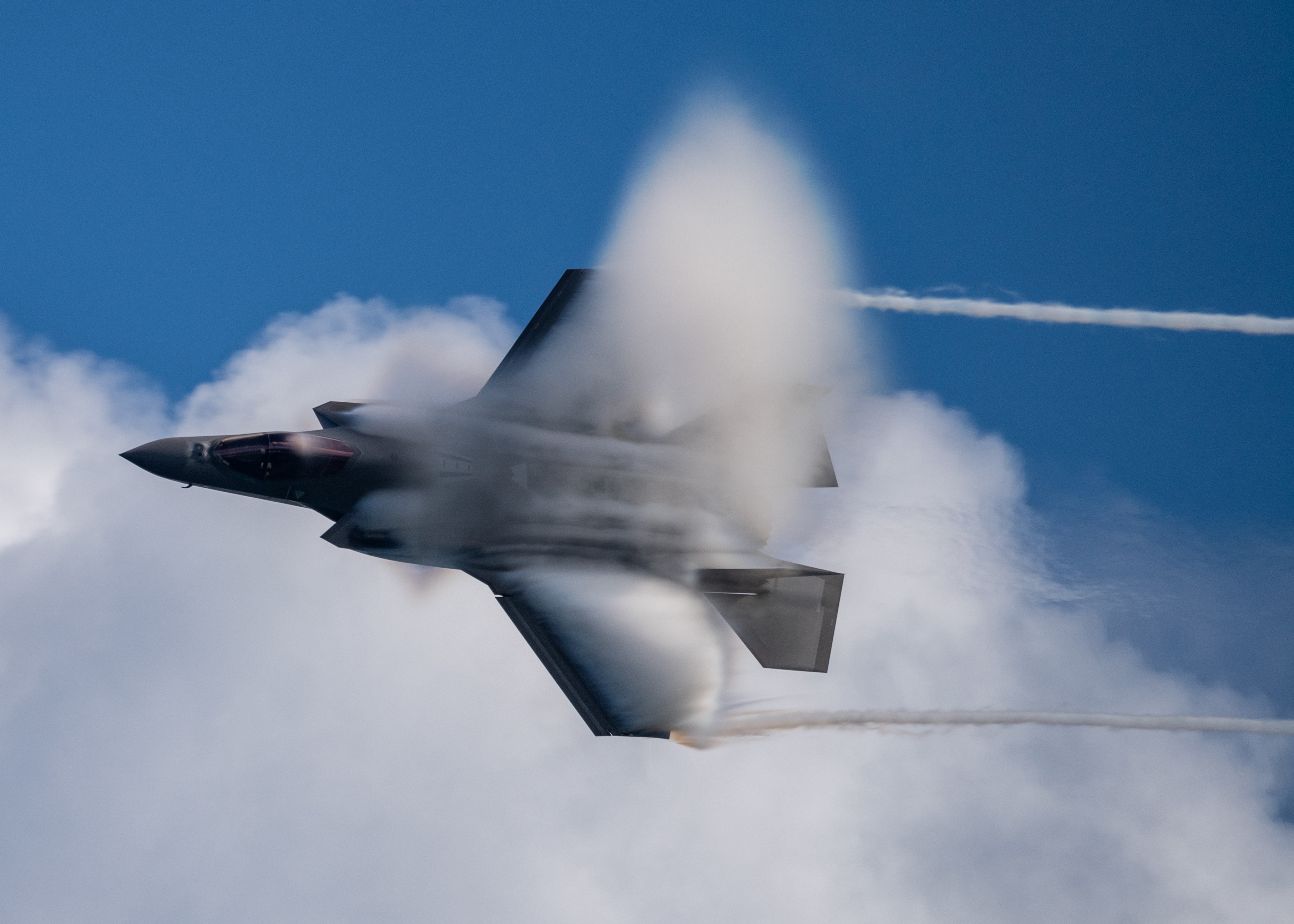 ABD'de F-35 savaş uçağı düştü haber görseli