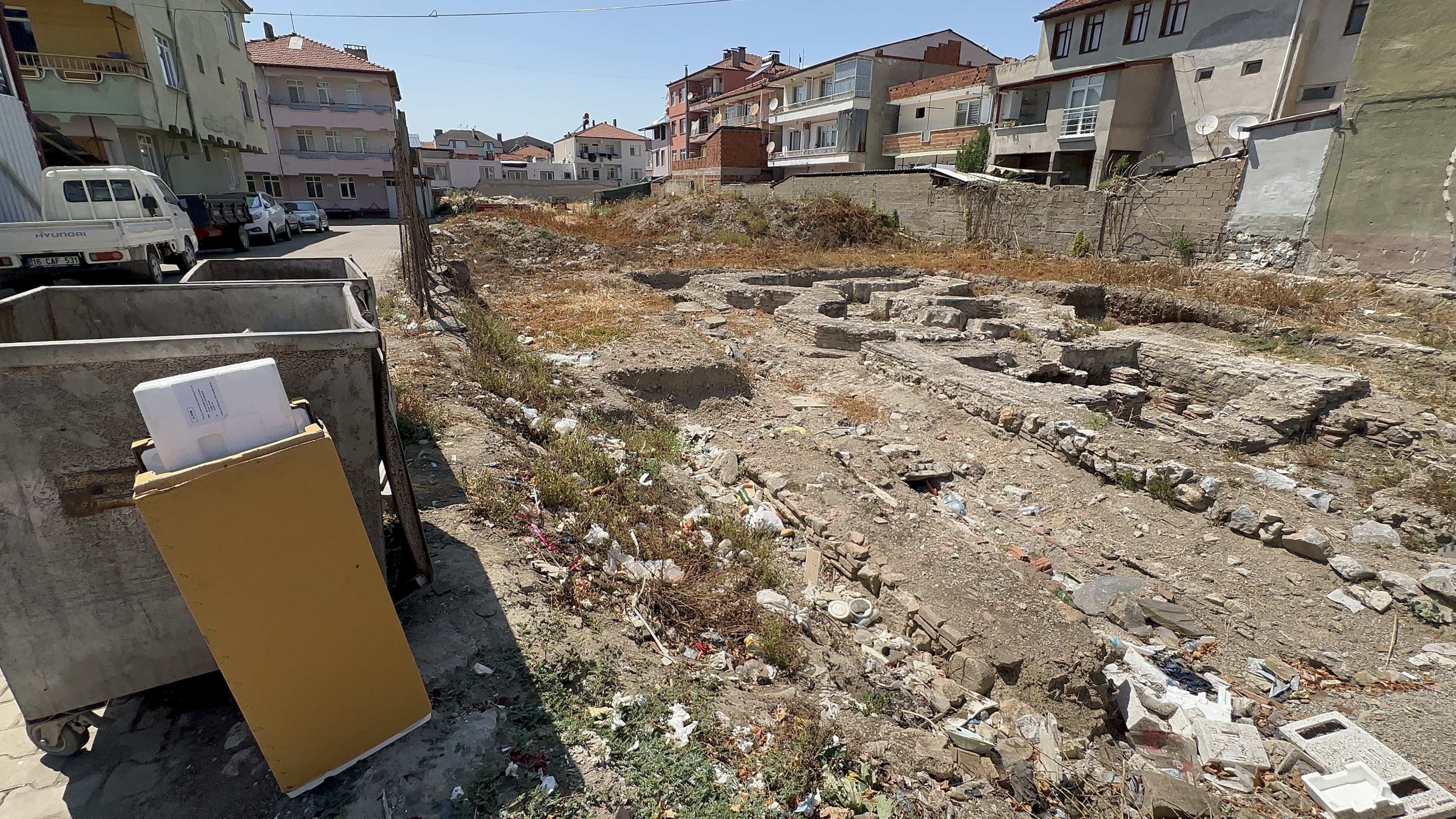 Tarihi Roma hamamı bakımsızlığa terk edildi