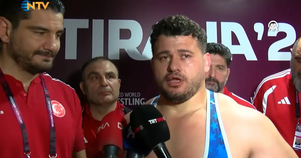 Rakibinin sportmenlik dışı hareketine Rıza Kayaalp: ‘Böyle şeylere gelmeyiz’