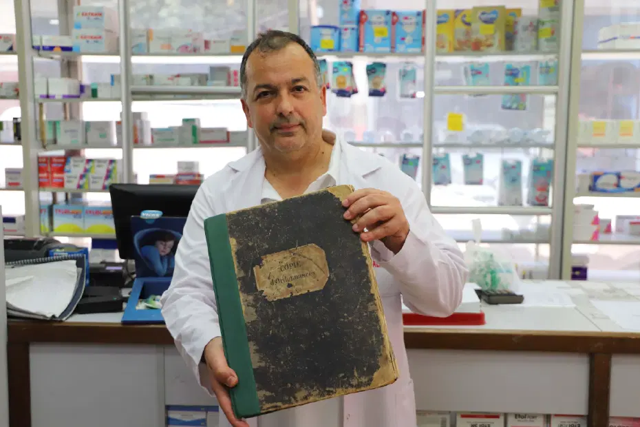 Rum eczacıdan kalan 104 yıllık defter: Son reçete İzmir’in kurtuluşundan bir gün önce