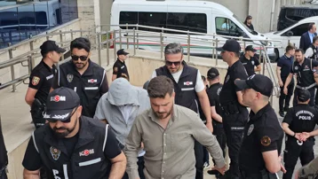 Rüşvet alıp kürtaj yapan doktora operasyon. Yasal süreyi geçirenlerden 100 bin lira istemiş