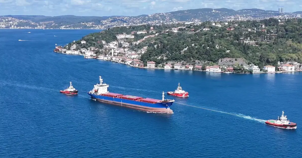 Rusya'da İHA saldırısına uğramıştı. STAR 2 İstanbul Boğazı'nda geçiyor