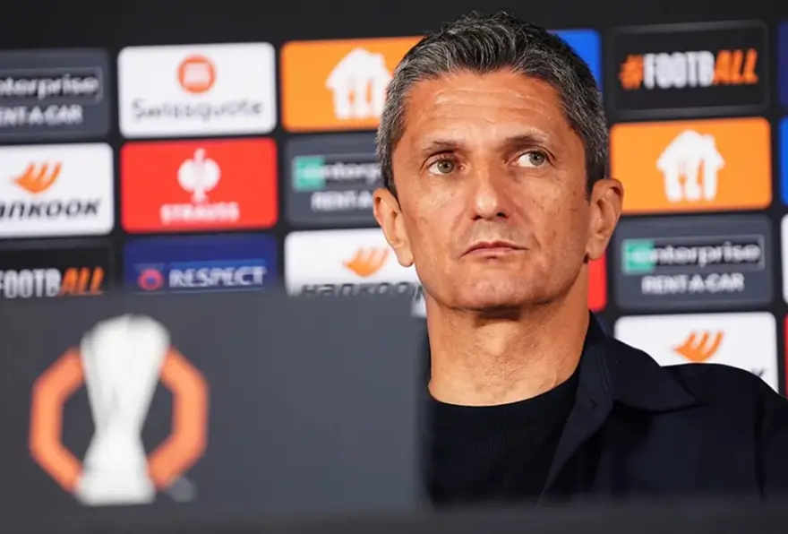 "Beşiktaş'ın yeni hocası" derken anlaşma açıklandı. Önder Özen'in yeni adayı belli oldu 4