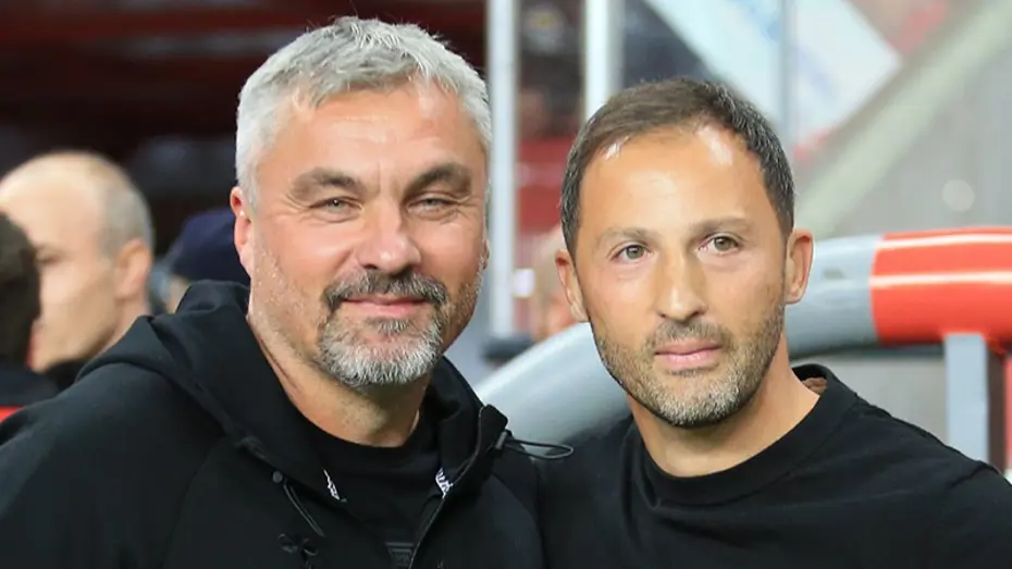 Tedesco ve Reis'ın basın toplantısında güldüren anlar. 