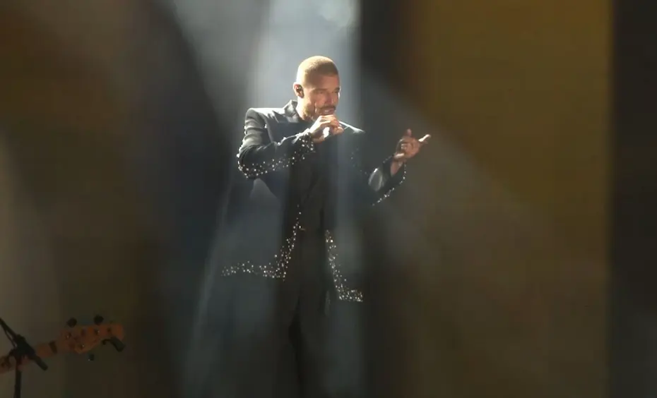 İstanbul'da Latin rüzgarı. Ricky Martin 15 yıl aradan sonra konser verdi