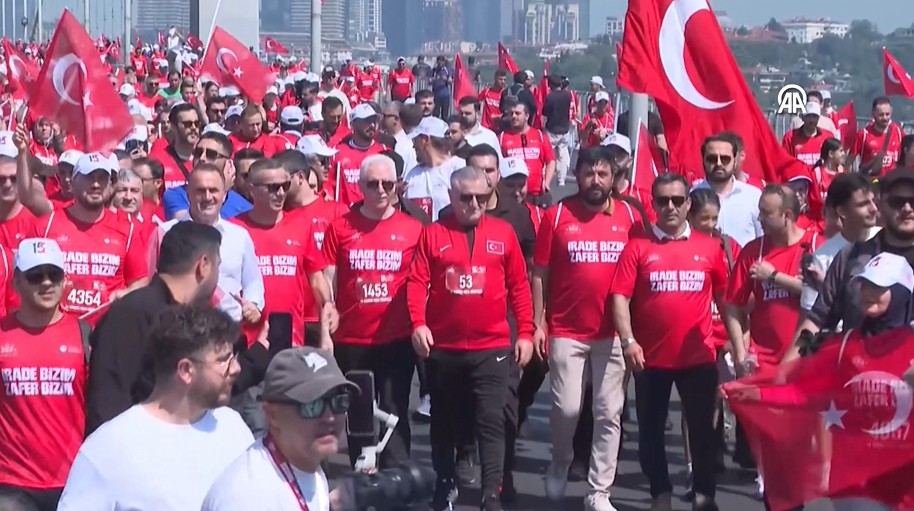 İstanbul'da “İrade Bizim, Zafer Bizim Yürüyüşü" düzenledi