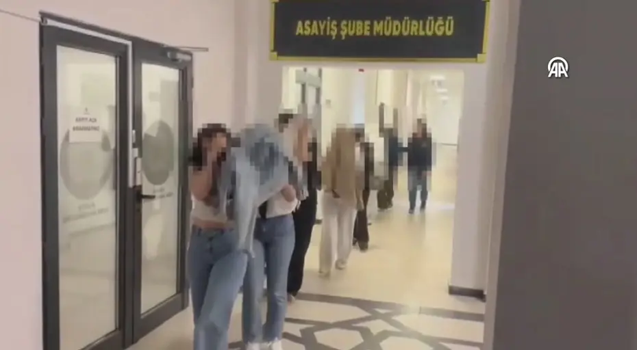 Kocaeli merkezli fuhuş operasyonunda 18 şüpheli yakalandı