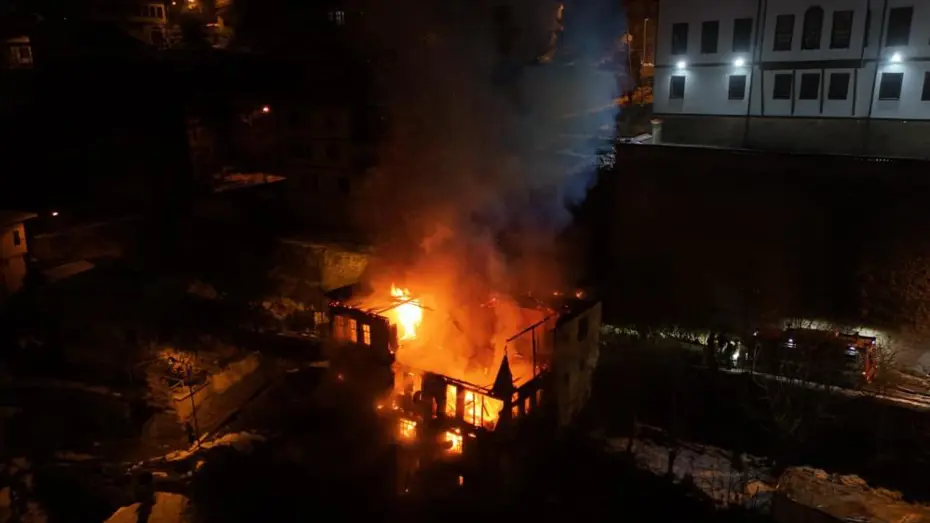 Safranbolu'da tarihi konak küle döndü